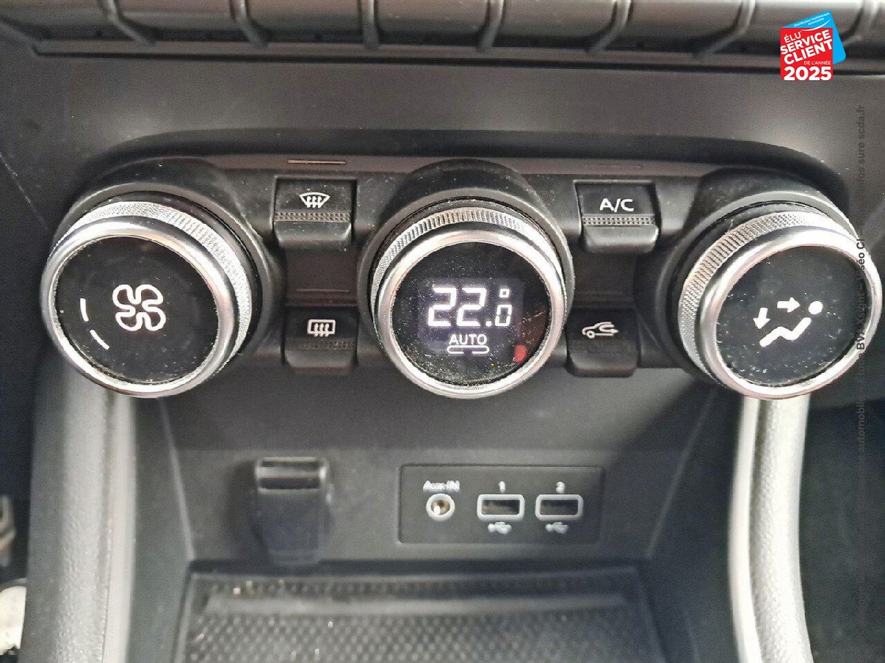 Véhicule d'occasion RENAULT CAPTUR 1.3 TCE 130CH FAP INTENS PACK CITY GPS CAMERA chez Opel Bar le Duc