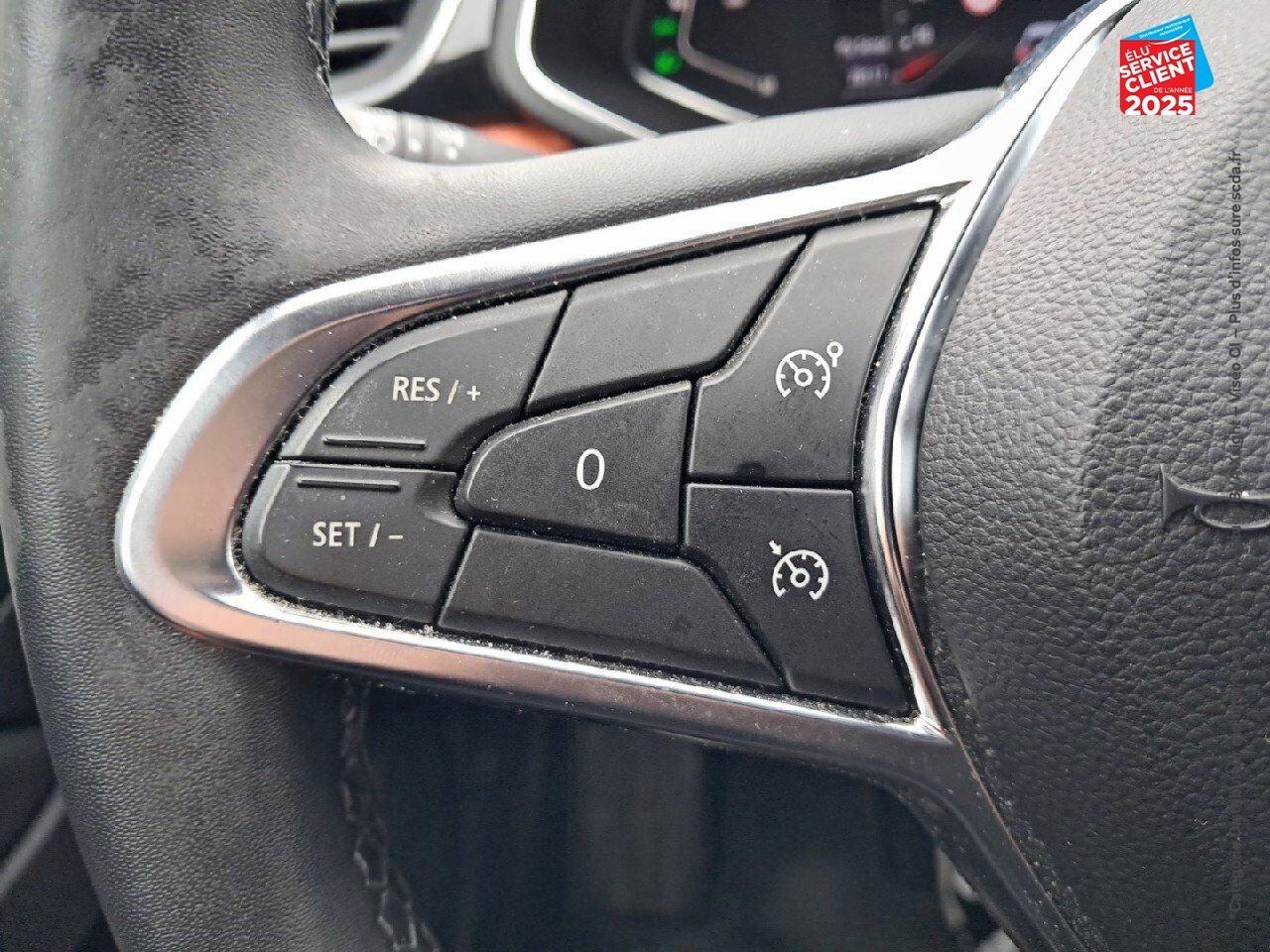 Véhicule d'occasion RENAULT CAPTUR 1.3 TCE 130CH FAP INTENS PACK CITY GPS CAMERA chez Opel Bar le Duc