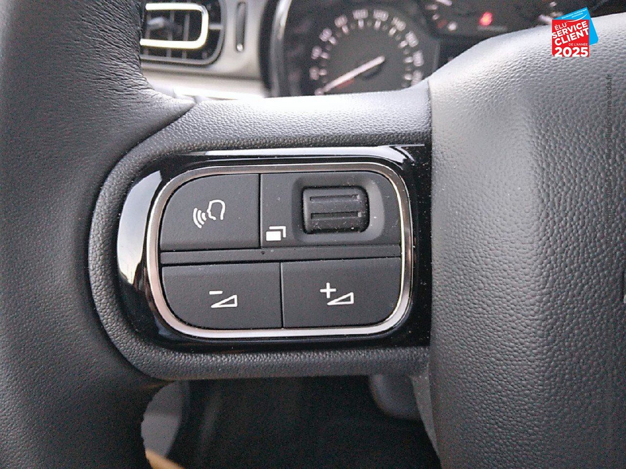 Véhicule d'occasion CITROEN C3 1.2 PURETECH 110CH SS SHINE EAT6 chez Renault Colmar