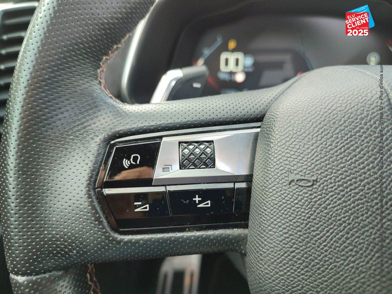 Véhicule d'occasion DS DS 7 CROSSBACK PURETECH 225CH PERFORMANCE LINE + AUTOMATIQUE chez Hyundai Epernay