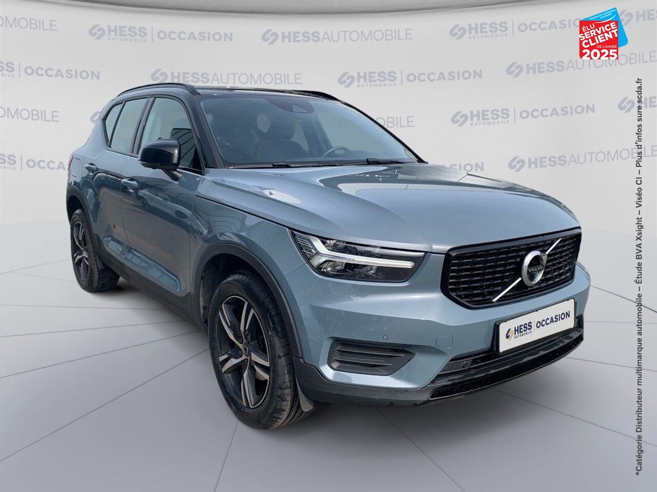 Véhicule d'occasion VOLVO XC40 T3 163CH R-DESIGN GEARTRONIC 8 CAMERA CARPLAY chez Hyundai Chalons