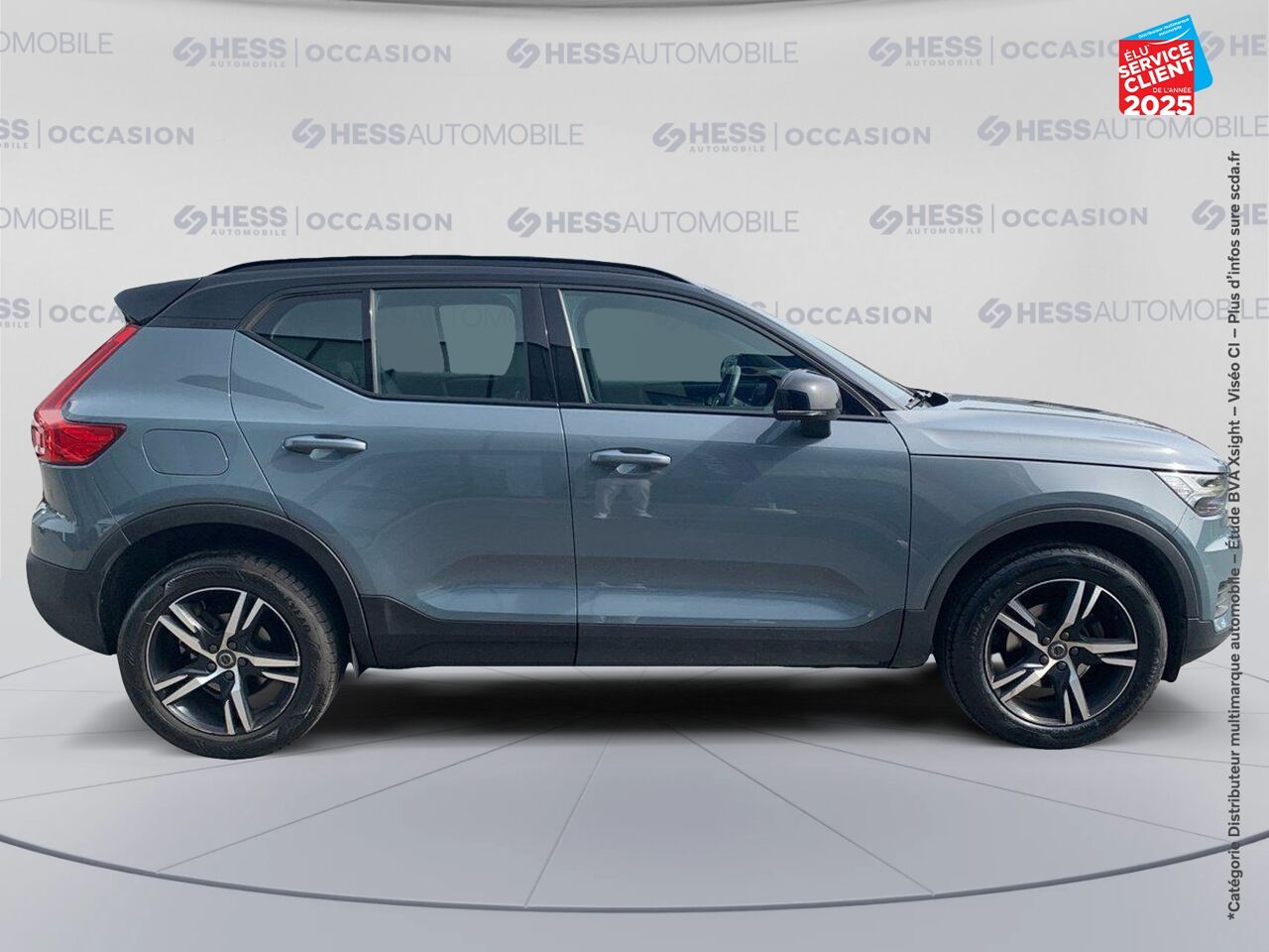 Véhicule d'occasion VOLVO XC40 T3 163CH R-DESIGN GEARTRONIC 8 CAMERA CARPLAY chez Hyundai Chalons