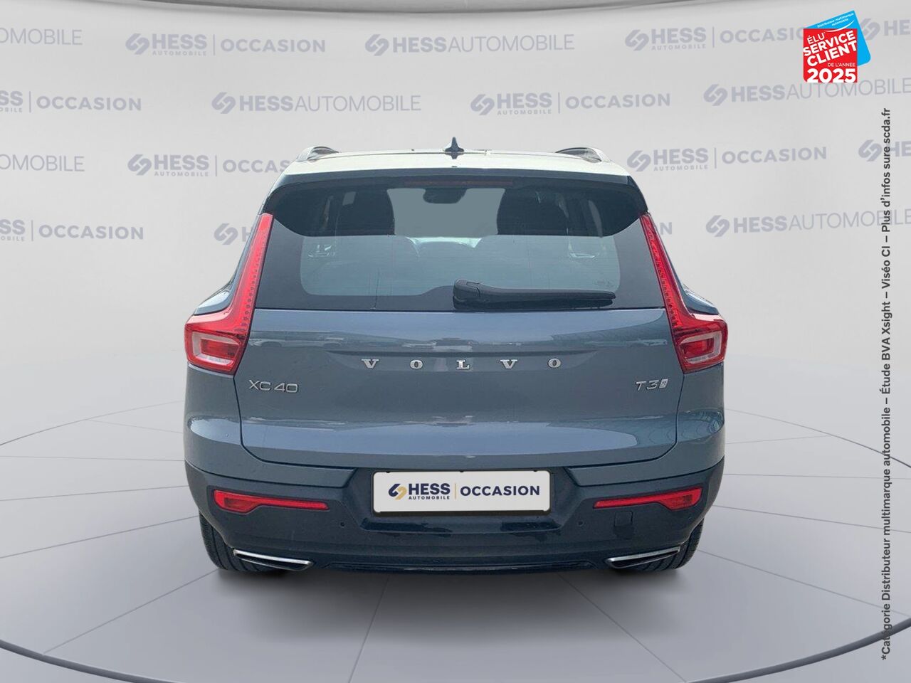 Véhicule d'occasion VOLVO XC40 T3 163CH R-DESIGN GEARTRONIC 8 CAMERA CARPLAY chez Hyundai Chalons
