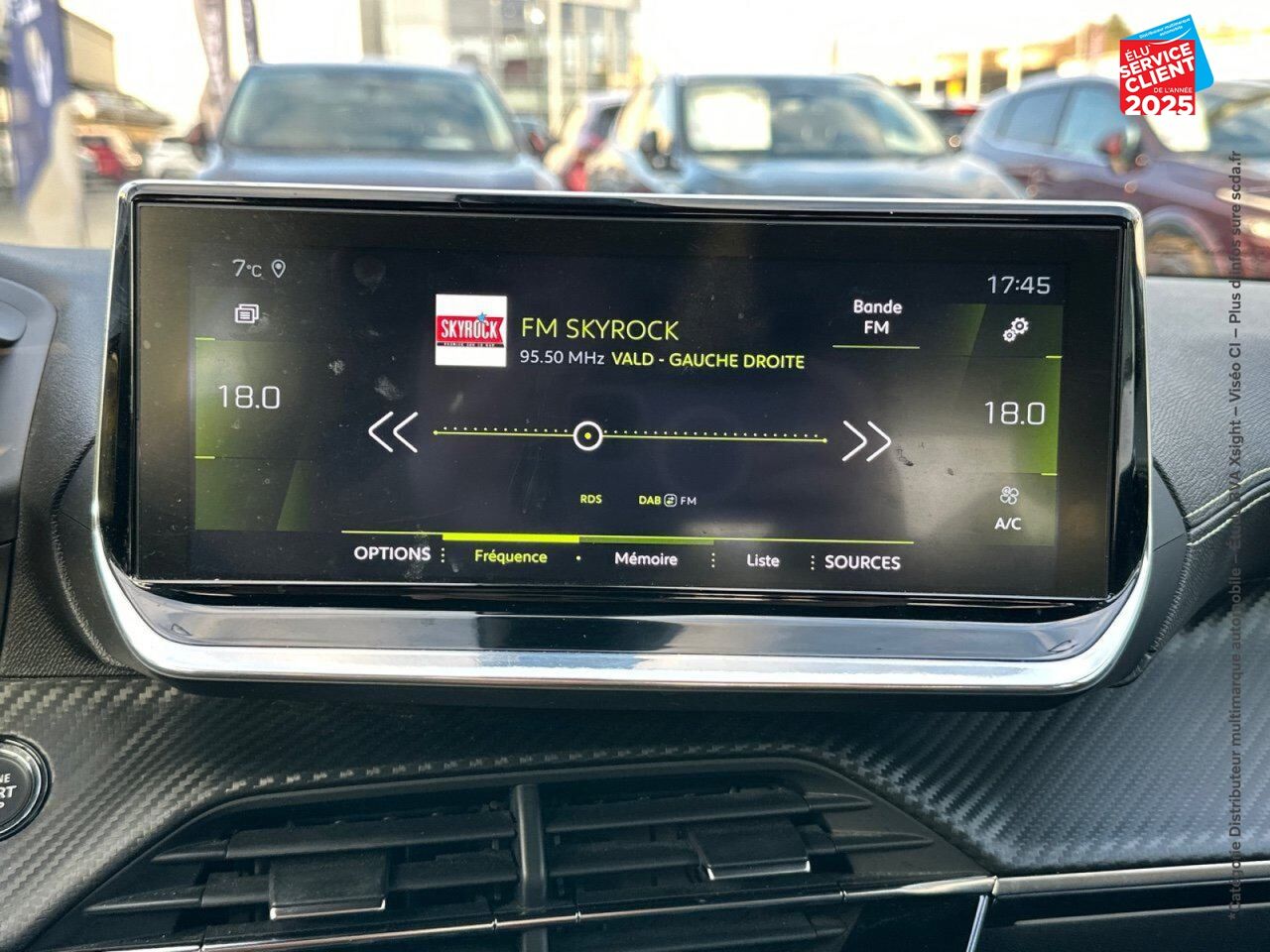 Véhicule d'occasion PEUGEOT 2008 1.2 PURETECH 130CH SS GT LINE 7CV chez Toyota Sarreguemines