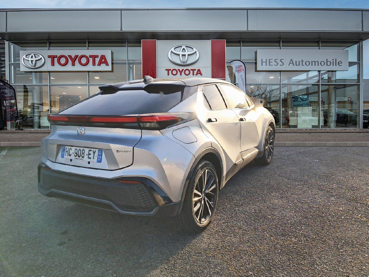 Véhicule neuf TOYOTA C-HR 2.0 HYBRIDE RECHARGEABLE 225CH COLLECTION NG23 chez Toyota Thionville