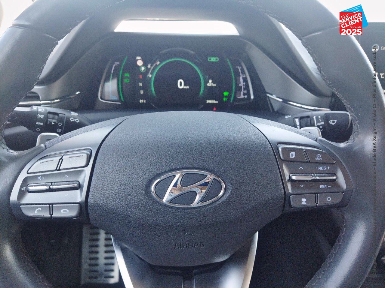 Véhicule d'occasion HYUNDAI IONIQ HYBRID 141CH CREATIVE TOUVRANT GPS CAMERA chez Hyundai Chalons