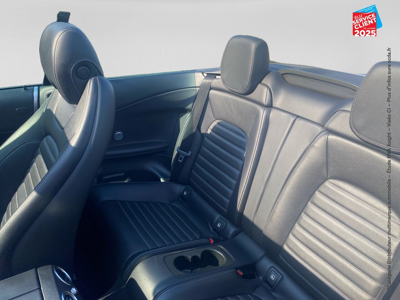 Véhicule d'occasion MERCEDES-BENZ CLASSE C CABRIOLET 200 184CH AMG LINE 9G-TRONIC EURO6D-T SIEGES CHAUF/CUIR GPS CAMERA chez Jaguar Metz