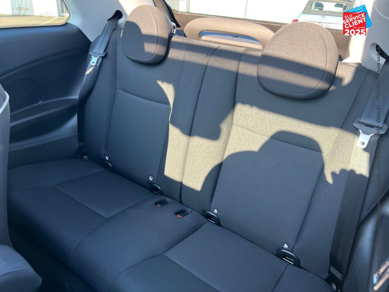 Véhicule d'occasion FIAT 500C E 118CH PACK CONFORT STYLE MY24 chez Renault Strasbourg