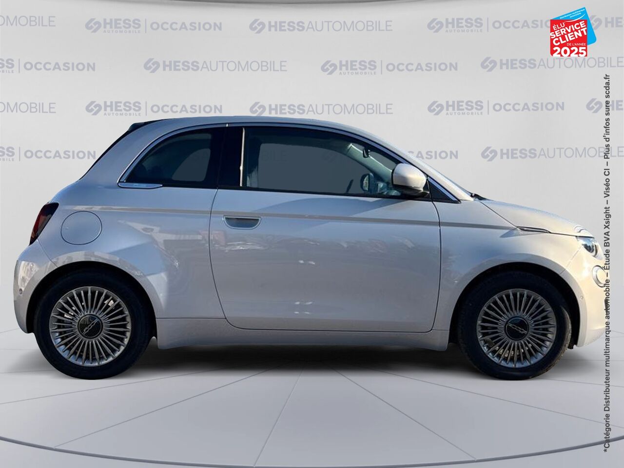 Véhicule d'occasion FIAT 500C E 118CH PACK CONFORT STYLE MY24 chez Renault Strasbourg