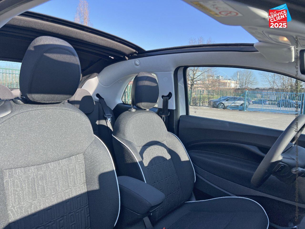 Véhicule d'occasion FIAT 500C E 118CH PACK CONFORT STYLE MY24 chez Renault Strasbourg