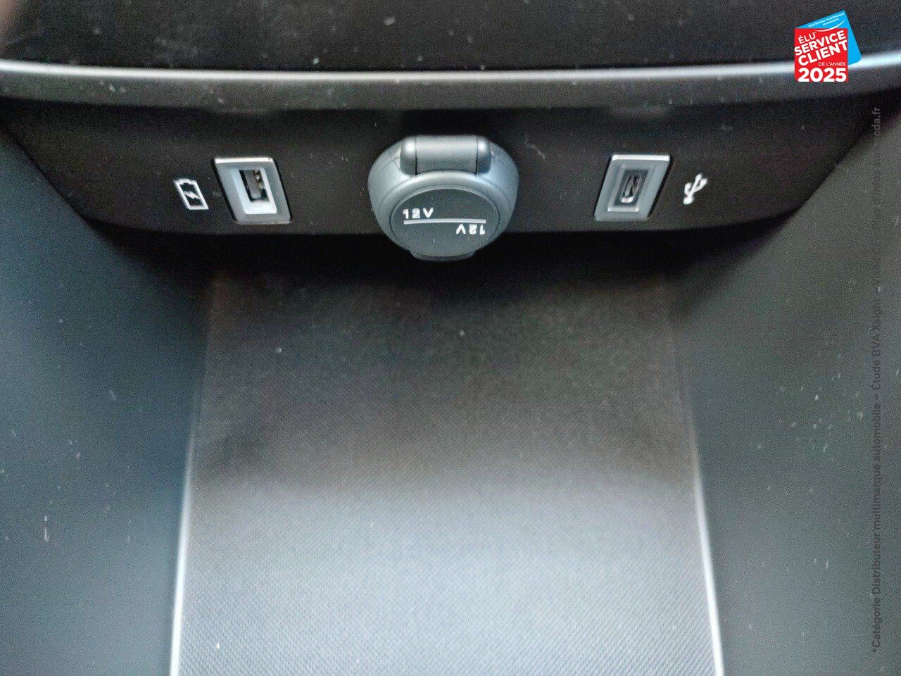 Véhicule d'occasion FIAT 600 1.2 HYBRID 100CH PACK CONFORT DCT6 chez Opel Beaune