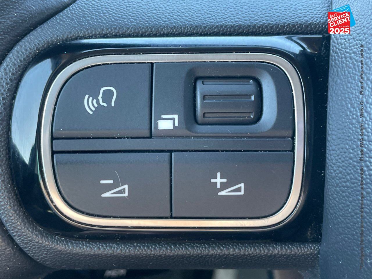 Véhicule d'occasion CITROEN C3 AIRCROSS PURETECH 110CH S/S SHINE E6.D 6CV GPS CAMERA chez Renault Strasbourg