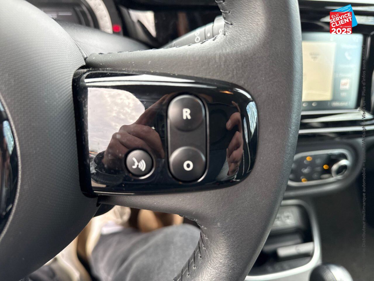 Véhicule d'occasion RENAULT TWINGO E-TECH ELECTRIC URBAN NIGHT R80 ACHAT INTEGRAL - 21MY GPS CAMERA chez Opel Verdun