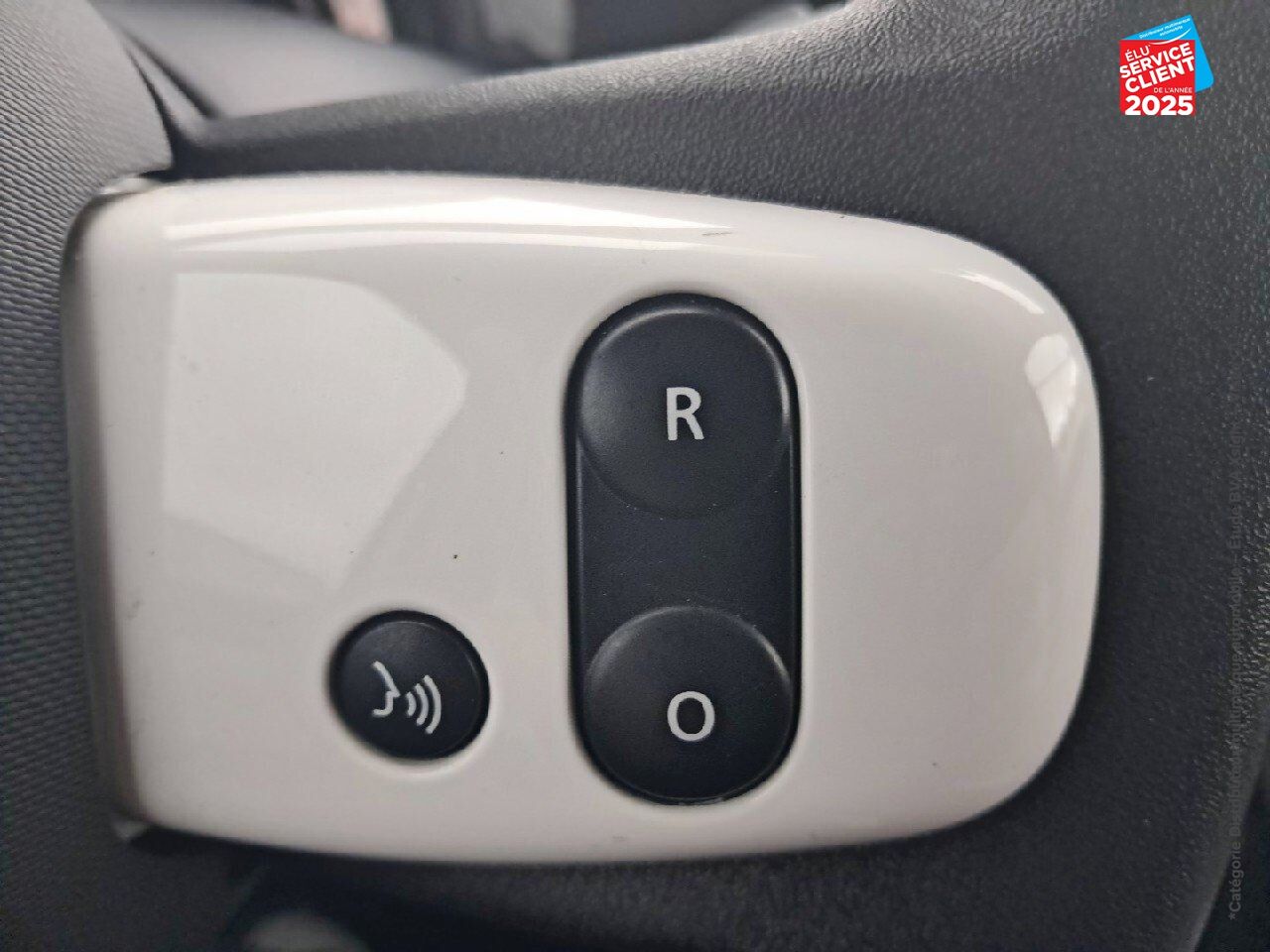 Véhicule d'occasion RENAULT TWINGO E-TECH ELECTRIC ZEN R80 ACHAT INTEGRAL - 21MY CARPLAY chez Hyundai Epernay