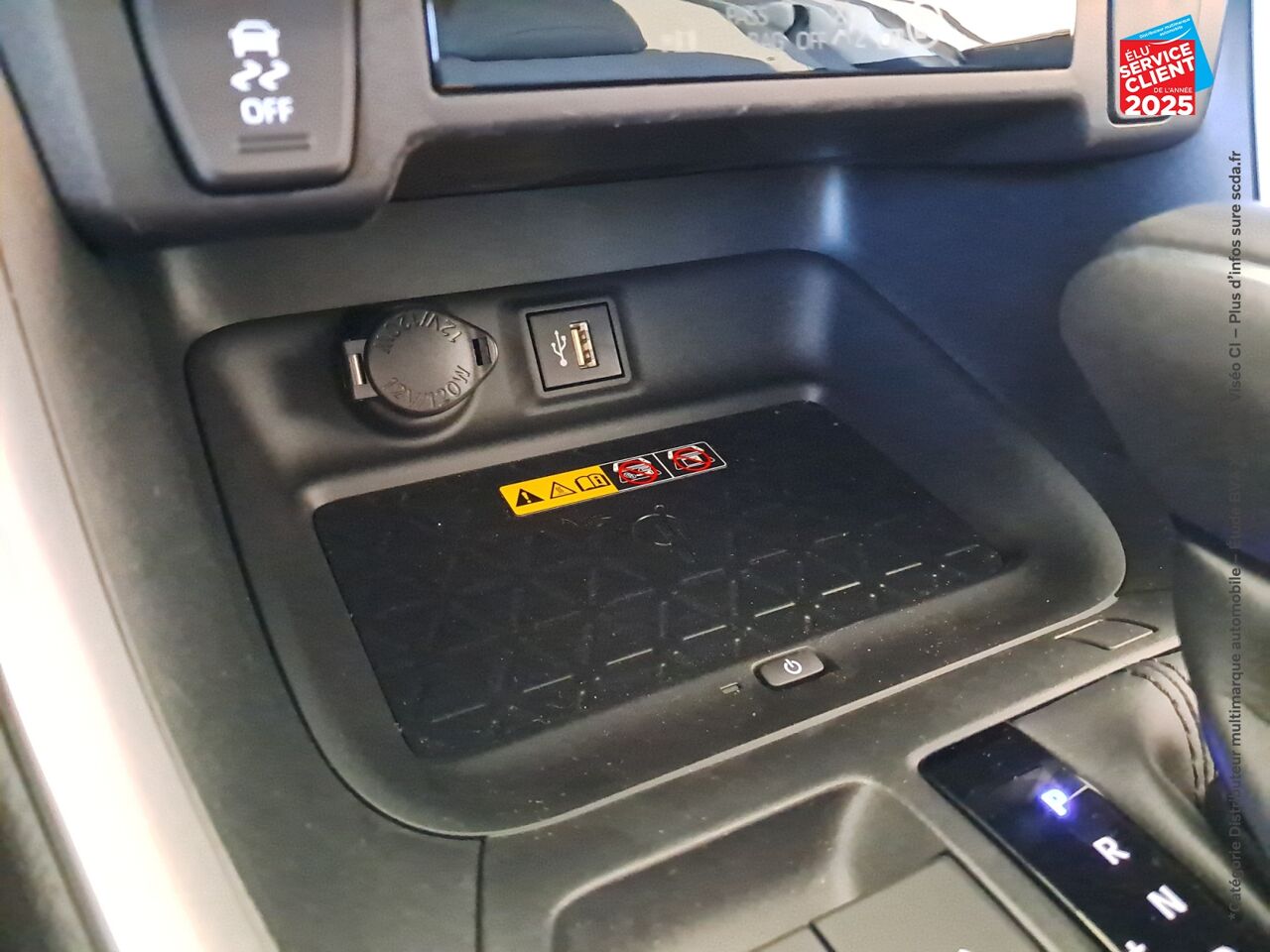 Véhicule d'occasion TOYOTA RAV4 2.5 HYBRIDE 218CH DYNAMIC 2WD MY24 chez Toyota Bar le Duc