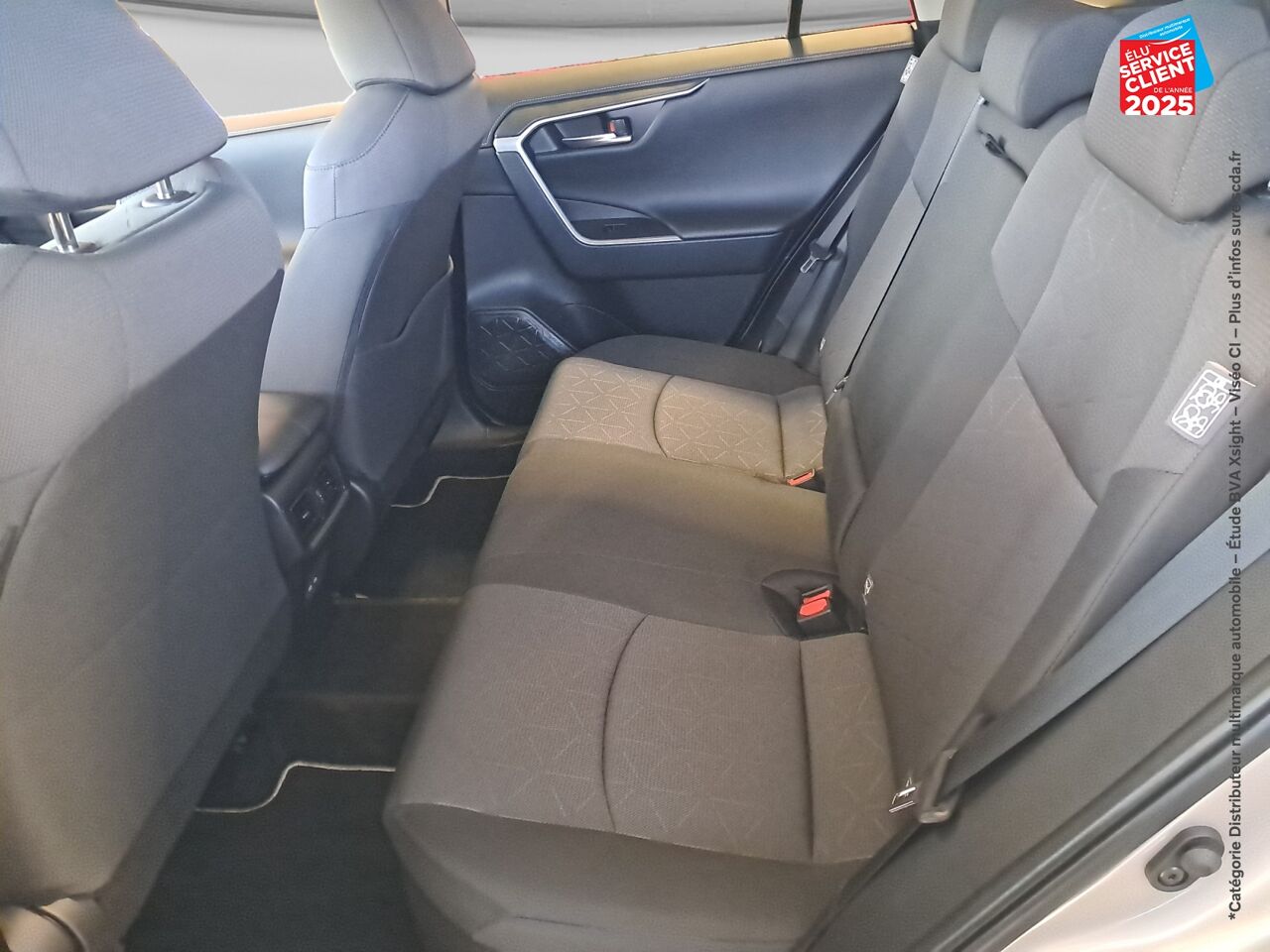 Véhicule d'occasion TOYOTA RAV4 2.5 HYBRIDE 218CH DYNAMIC 2WD MY24 chez Toyota Bar le Duc