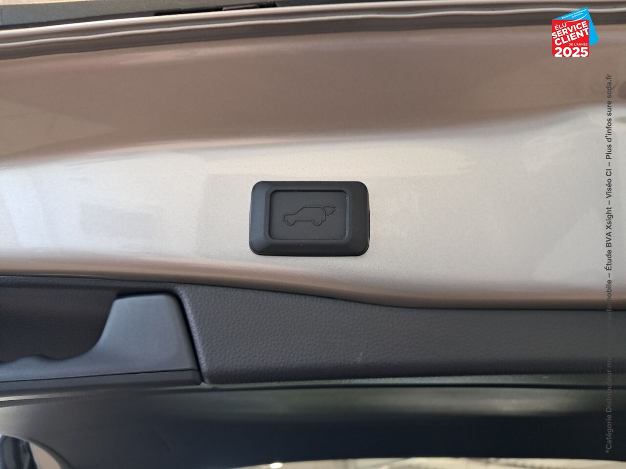 Véhicule d'occasion TOYOTA RAV4 2.5 HYBRIDE 218CH DYNAMIC 2WD MY24 chez Toyota Bar le Duc