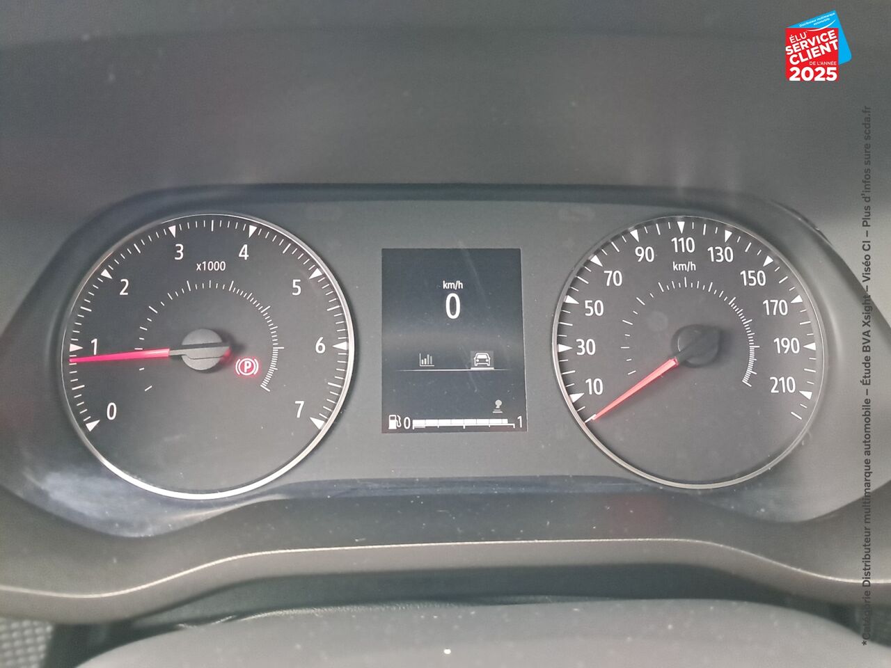 Véhicule d'occasion RENAULT TRAFIC COMBI L2 2.0 BLUE DCI 150CH SS ZEN 8 PLACES chez Renault Belfort