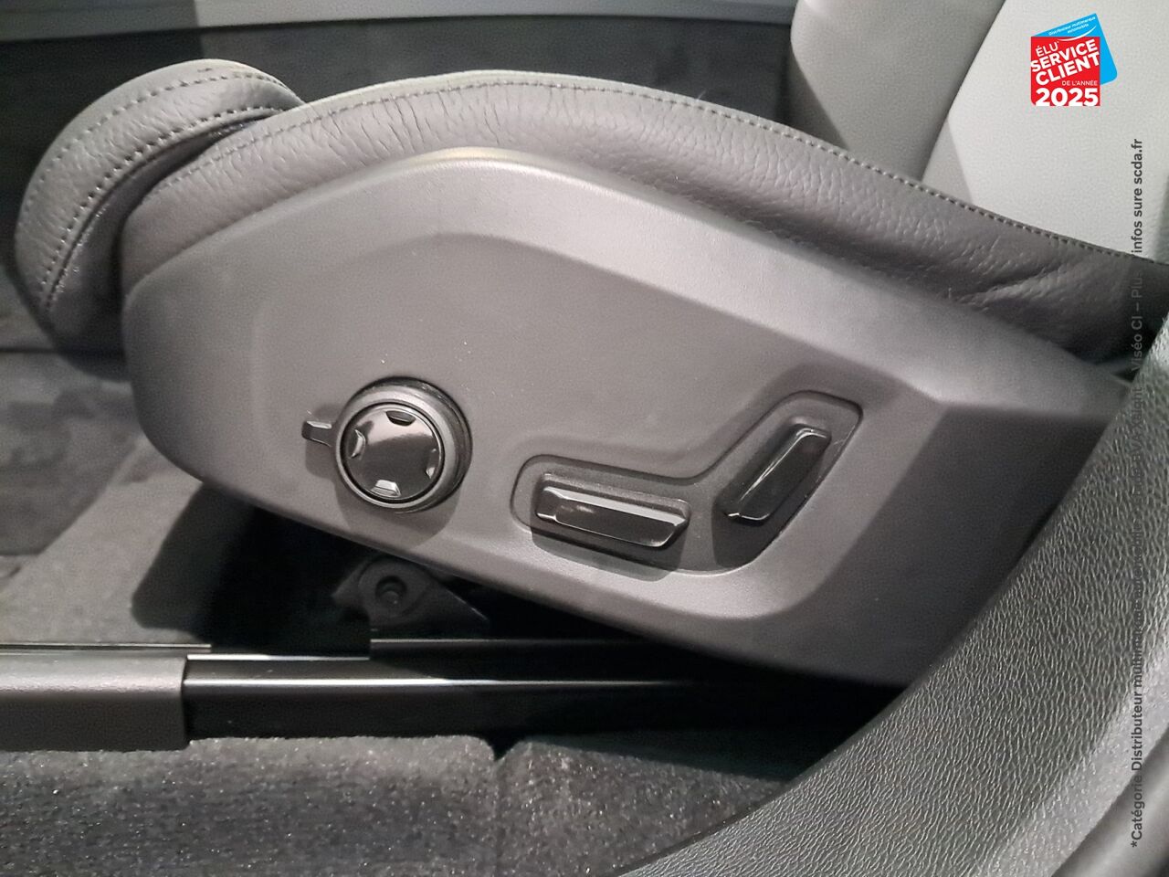 Véhicule neuf VOLVO XC60 T6 AWD 253 + 145CH ULTRA STYLE CHROME GEARTRONIC chez Volvo Strasbourg
