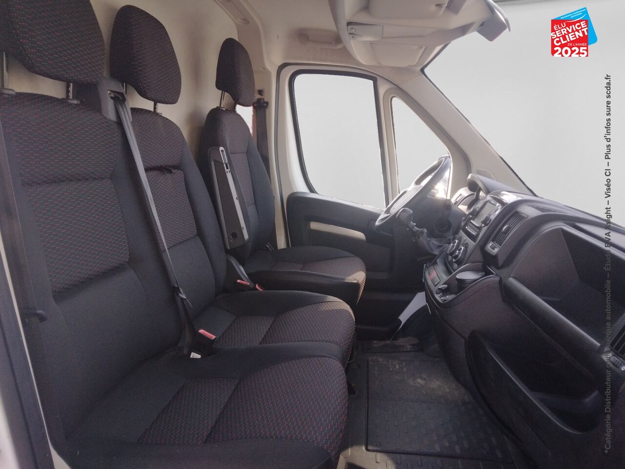Véhicule d'occasion PEUGEOT BOXER FG 330 L2H2 2.2 BLUEHDI SS 120CH PREMIUM chez Renault Colmar