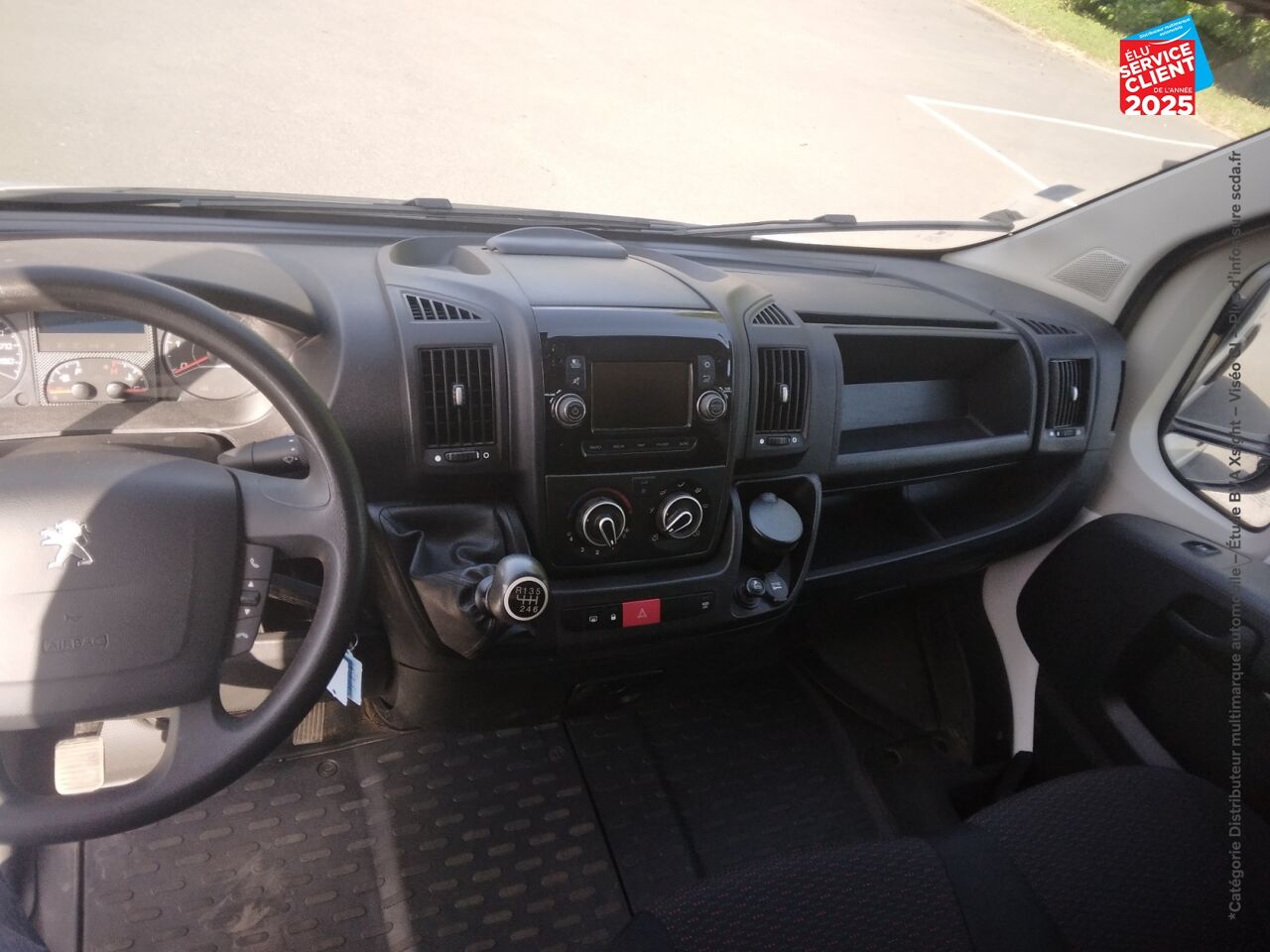 Véhicule d'occasion PEUGEOT BOXER FG 330 L2H2 2.2 BLUEHDI SS 120CH PREMIUM chez Renault Colmar