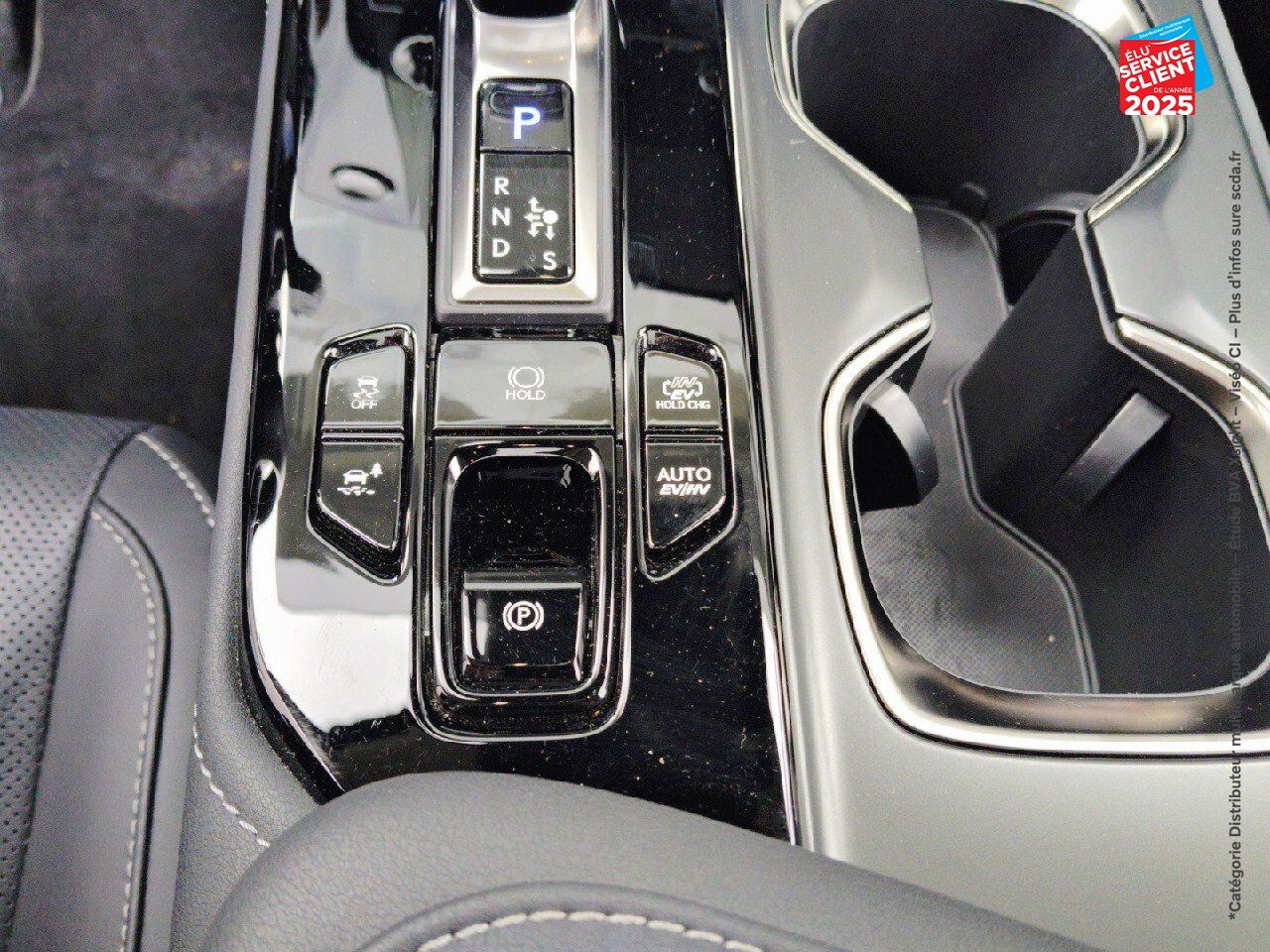 Véhicule d'occasion LEXUS NX 450H+ EXECUTIVE 4WD MY24 TOUVRANT SIEGES CHAUF/VENTIL/CUIR VOLANT CHAUF GPS CAMERA HUD chez BMW Colmar
