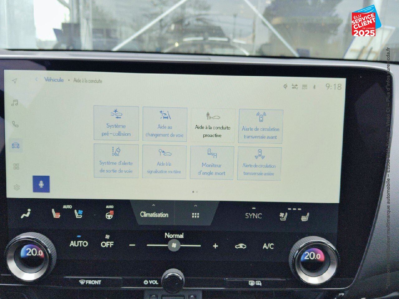 Véhicule d'occasion LEXUS NX 450H+ EXECUTIVE 4WD MY24 TOUVRANT SIEGES CHAUF/VENTIL/CUIR VOLANT CHAUF GPS CAMERA HUD chez BMW Colmar