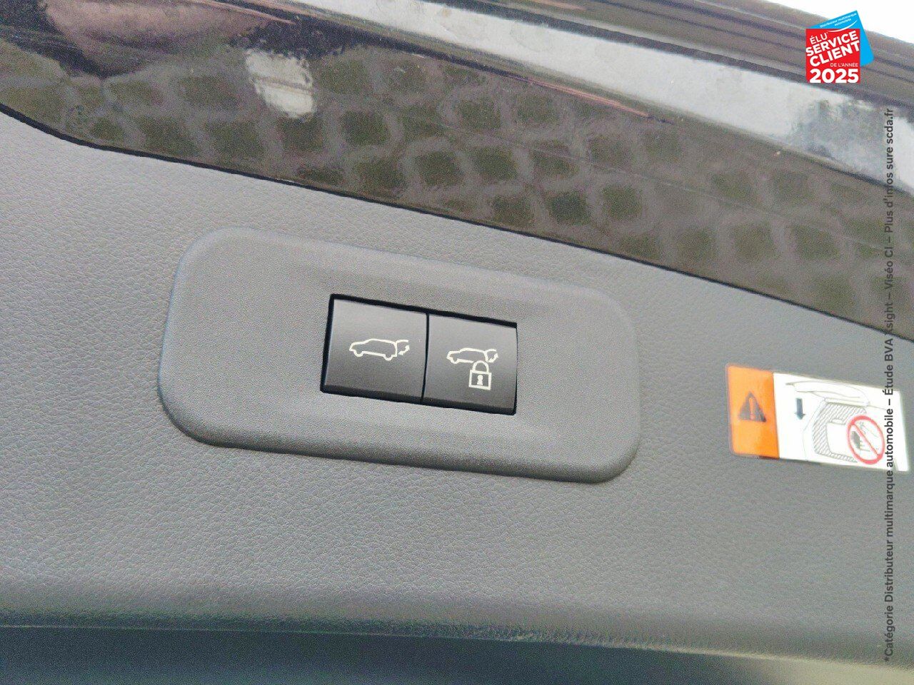 Véhicule d'occasion LEXUS NX 450H+ EXECUTIVE 4WD MY24 TOUVRANT SIEGES CHAUF/VENTIL/CUIR VOLANT CHAUF GPS CAMERA HUD chez BMW Colmar