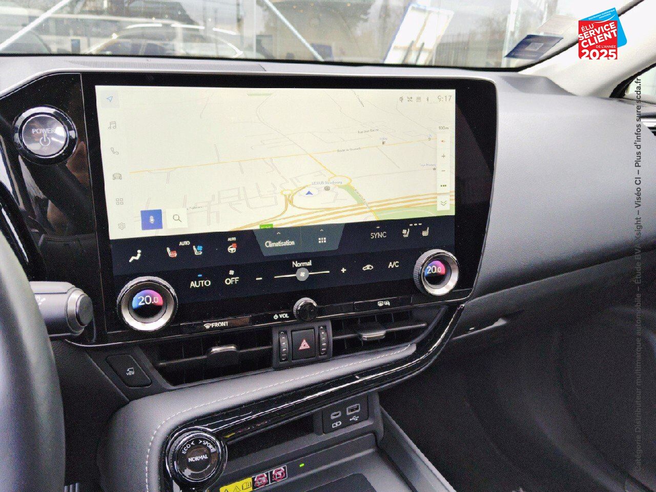 Véhicule d'occasion LEXUS NX 450H+ EXECUTIVE 4WD MY24 TOUVRANT SIEGES CHAUF/VENTIL/CUIR VOLANT CHAUF GPS CAMERA HUD chez BMW Colmar