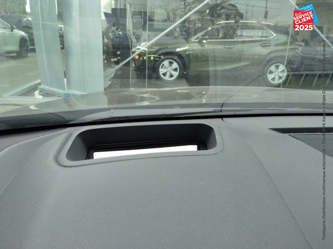 Véhicule d'occasion LEXUS NX 450H+ EXECUTIVE 4WD MY24 TOUVRANT SIEGES CHAUF/VENTIL/CUIR VOLANT CHAUF GPS CAMERA HUD chez BMW Colmar