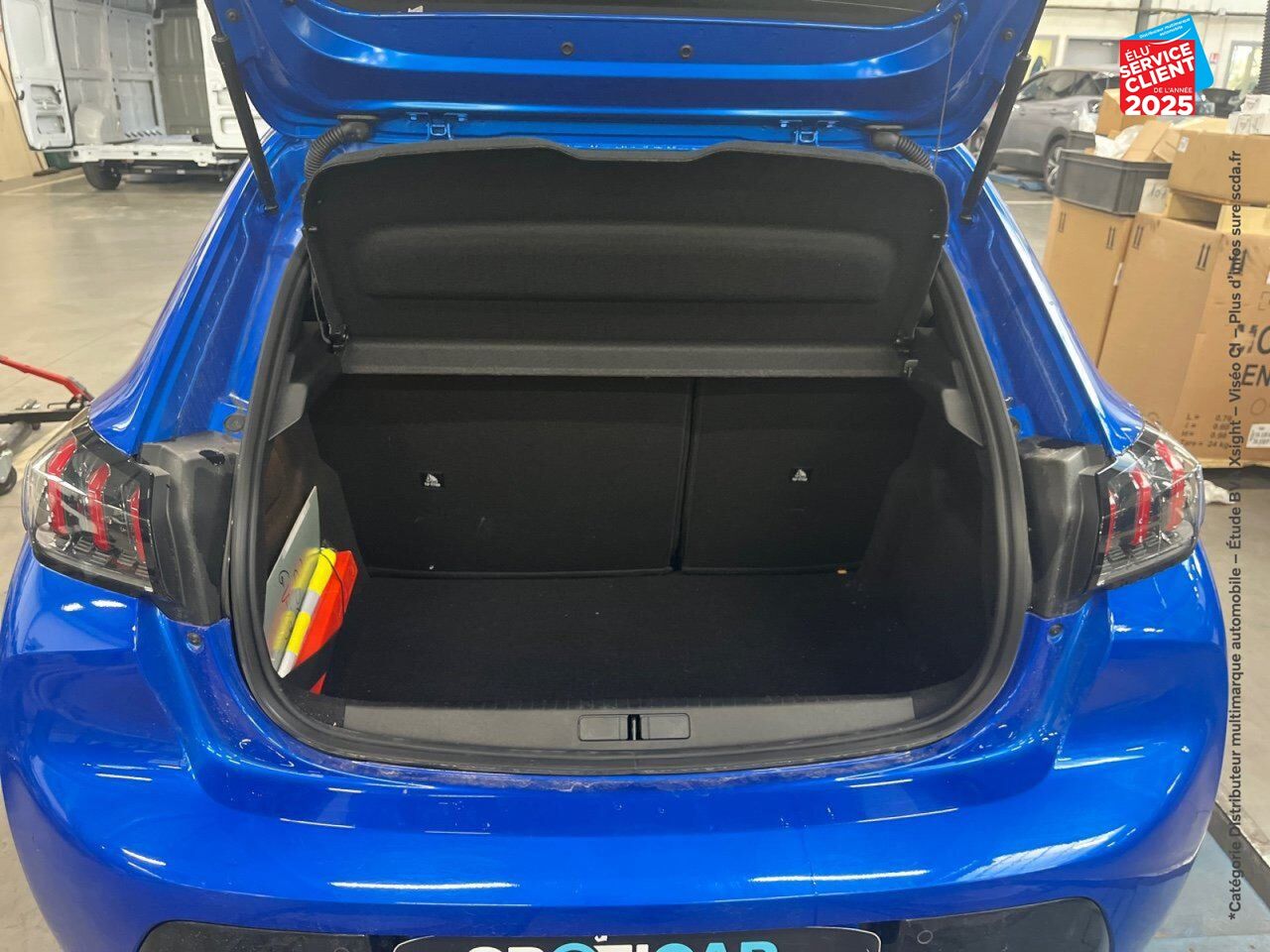 Véhicule d'occasion PEUGEOT 208 1.2 PURETECH 100CH S/S ALLURE PACK chez Fiat Strasbourg
