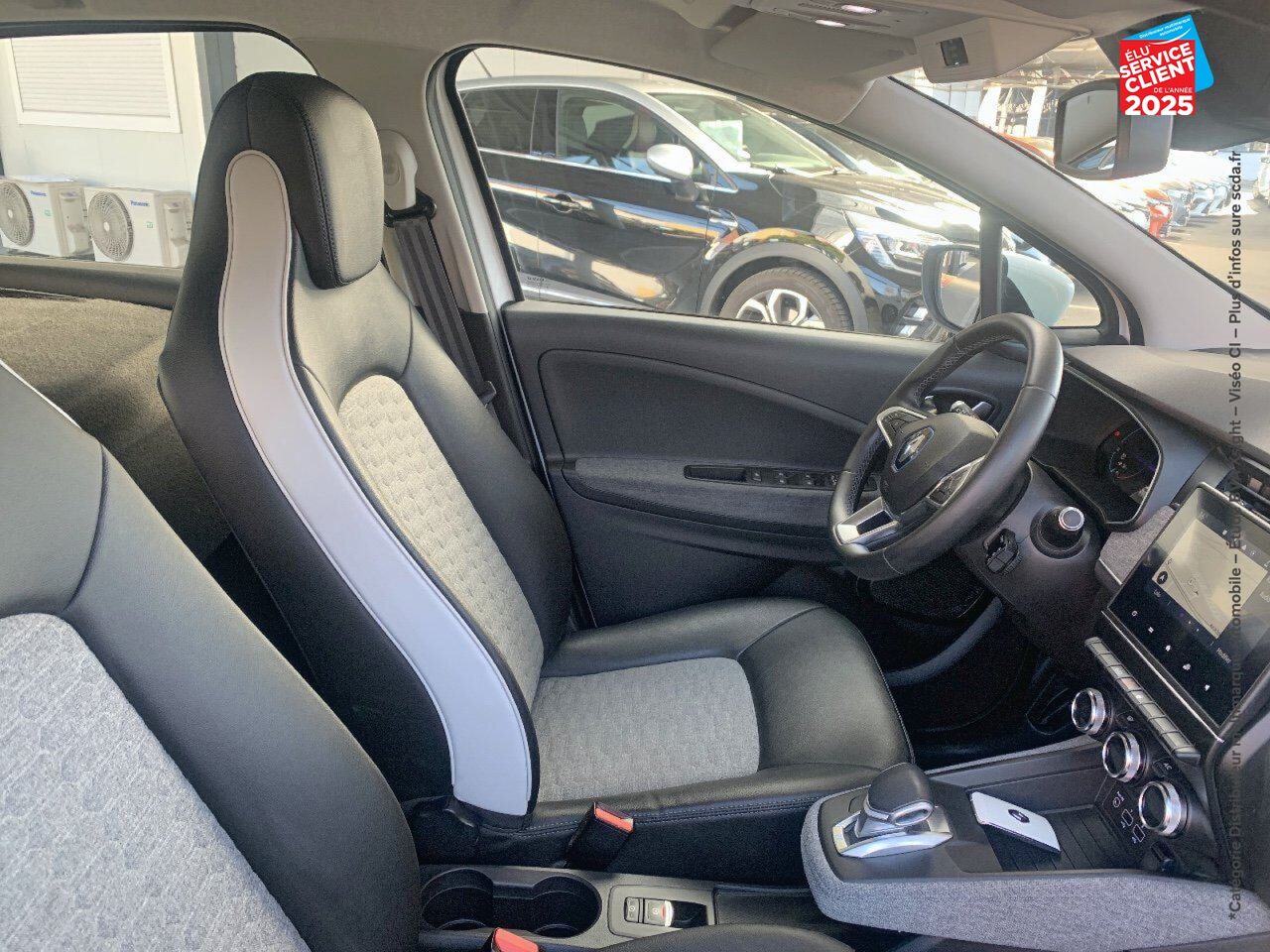 Véhicule d'occasion RENAULT ZOE INTENS CHARGE NORMALE R110 ACHAT INTEGRAL chez Nissan Haguenau