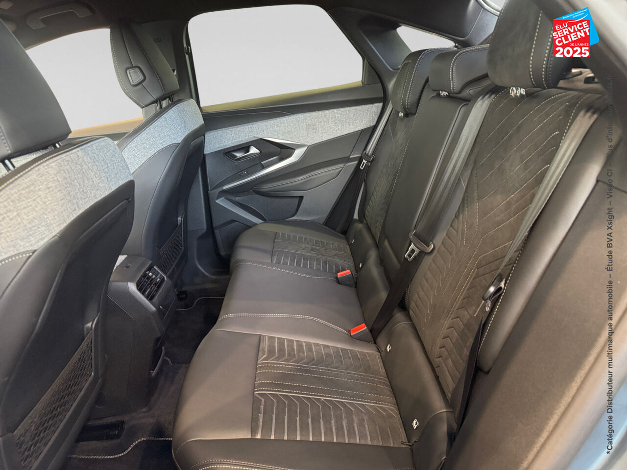 Véhicule d'occasion PEUGEOT 3008 ELECTRIQUE 210CH BATTERIE 73 KWH GT chez Hyundai Reims