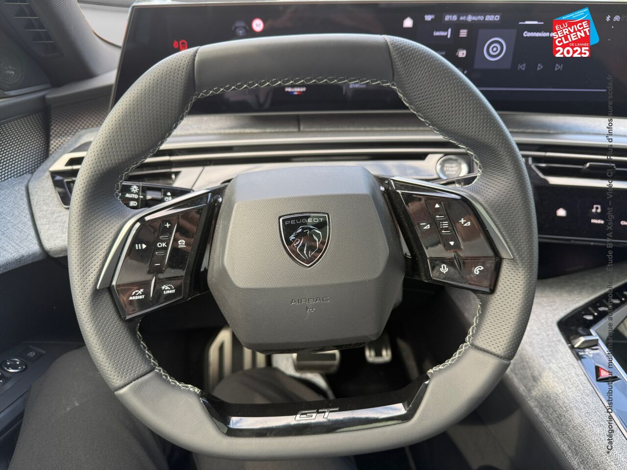 Véhicule d'occasion PEUGEOT 3008 ELECTRIQUE 210CH BATTERIE 73 KWH GT chez Hyundai Reims
