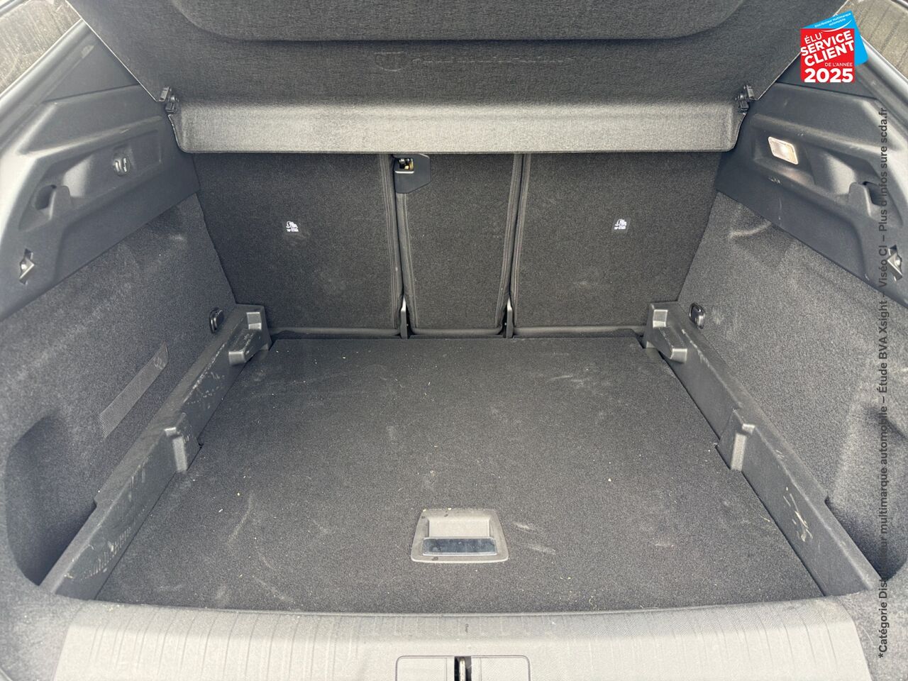 Véhicule d'occasion PEUGEOT 3008 ELECTRIQUE 210CH BATTERIE 73 KWH GT chez Hyundai Reims
