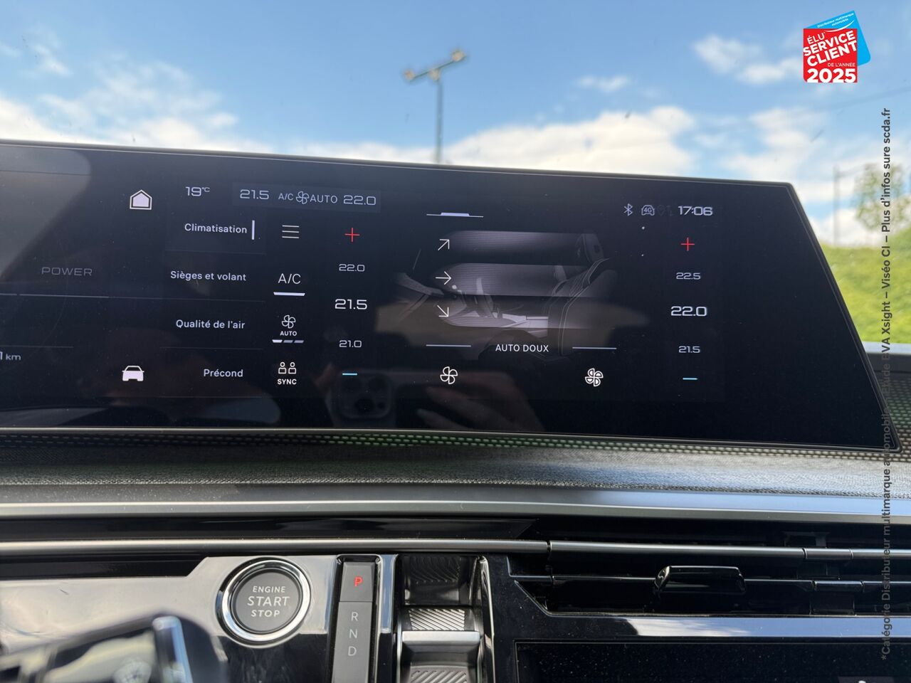 Véhicule d'occasion PEUGEOT 3008 ELECTRIQUE 210CH BATTERIE 73 KWH GT chez Hyundai Reims