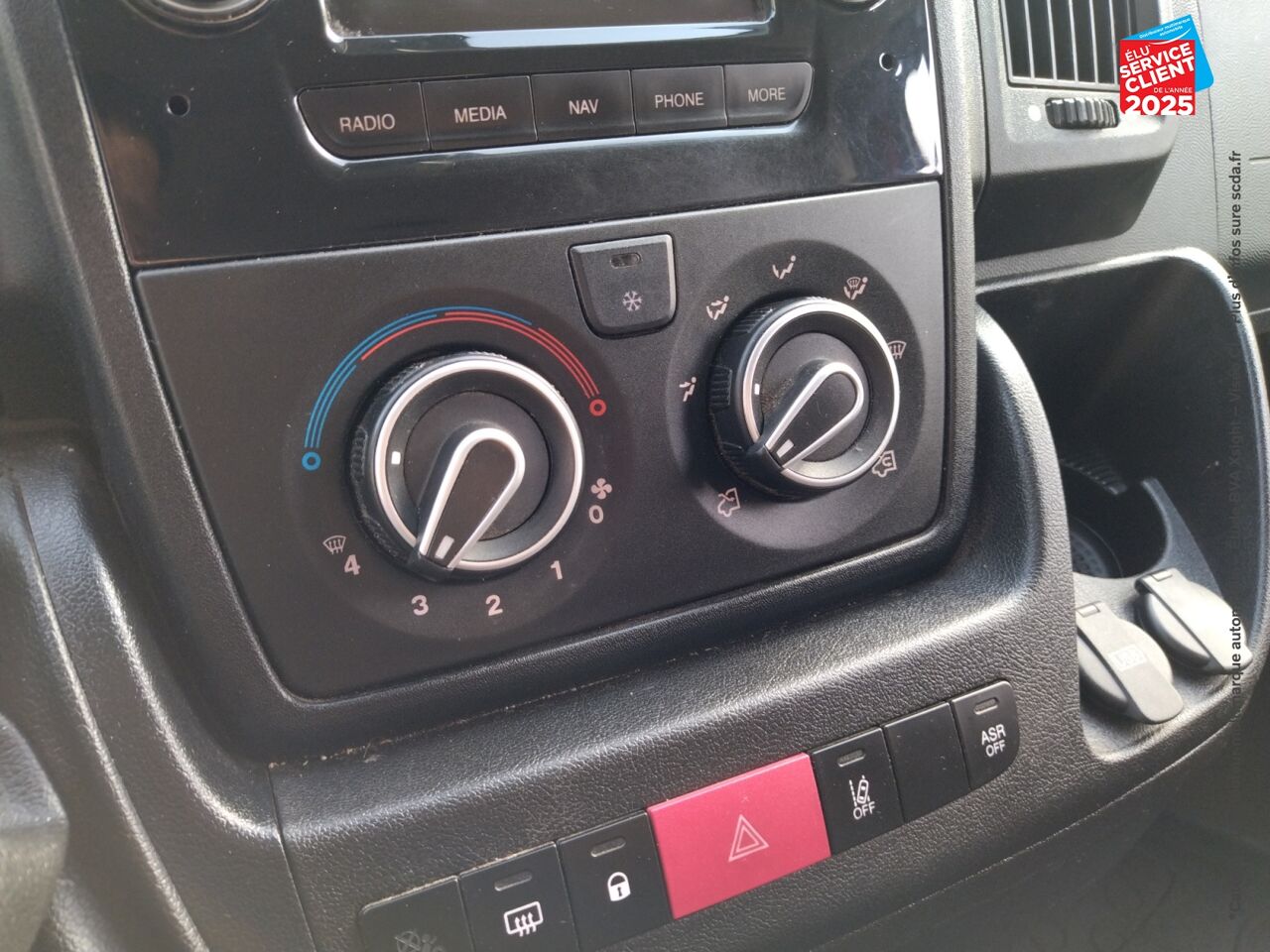 Véhicule d'occasion CITROEN JUMPER FG 30 L2H2 2.2 BLUEHDI 120 S/S DRIVER GPS chez Renault Colmar