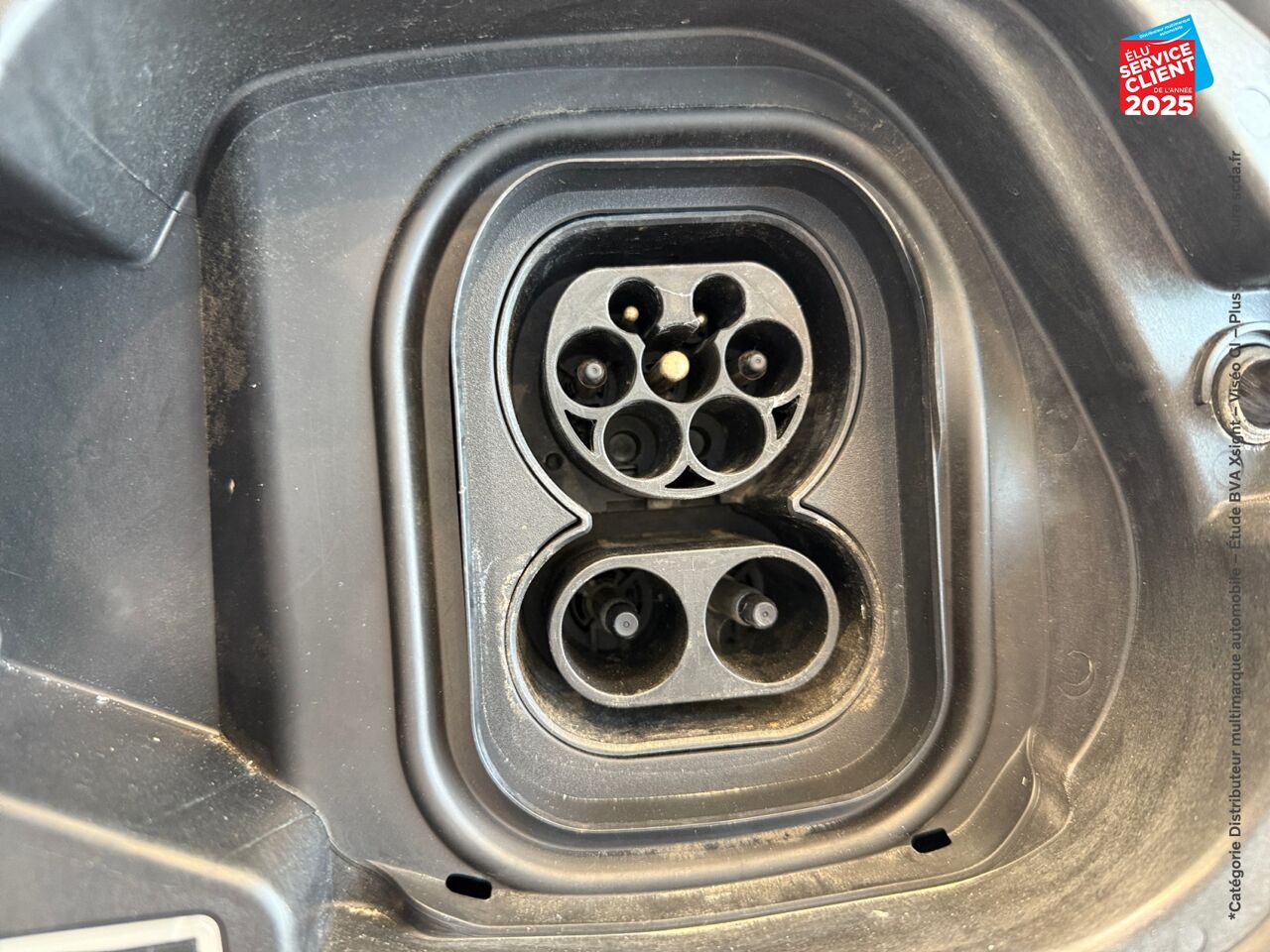 chez Peugeot Charleville