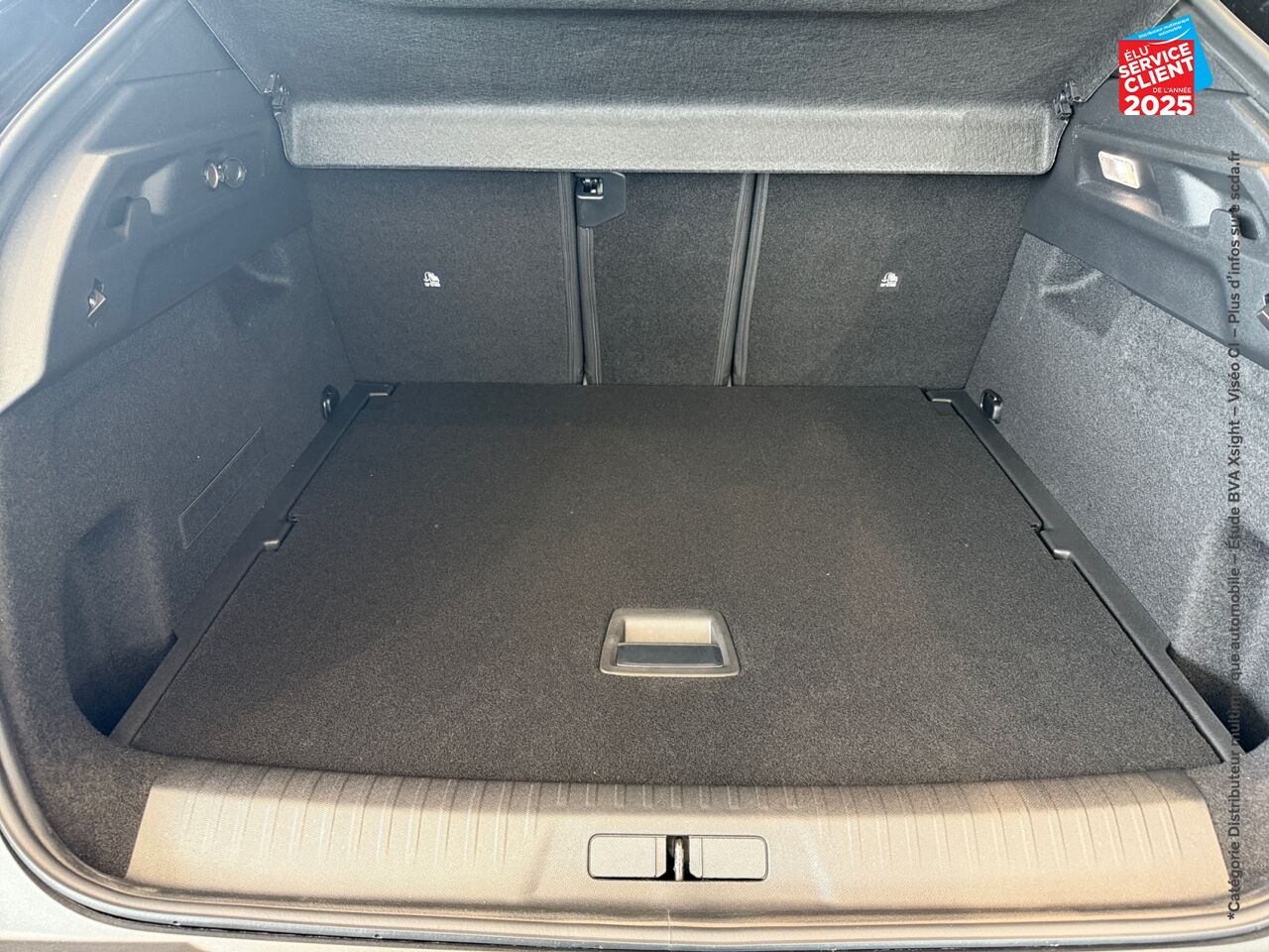 Véhicule neuf PEUGEOT 3008 1.2 HYBRID 136CH GT E-DCS6 chez Peugeot Reims