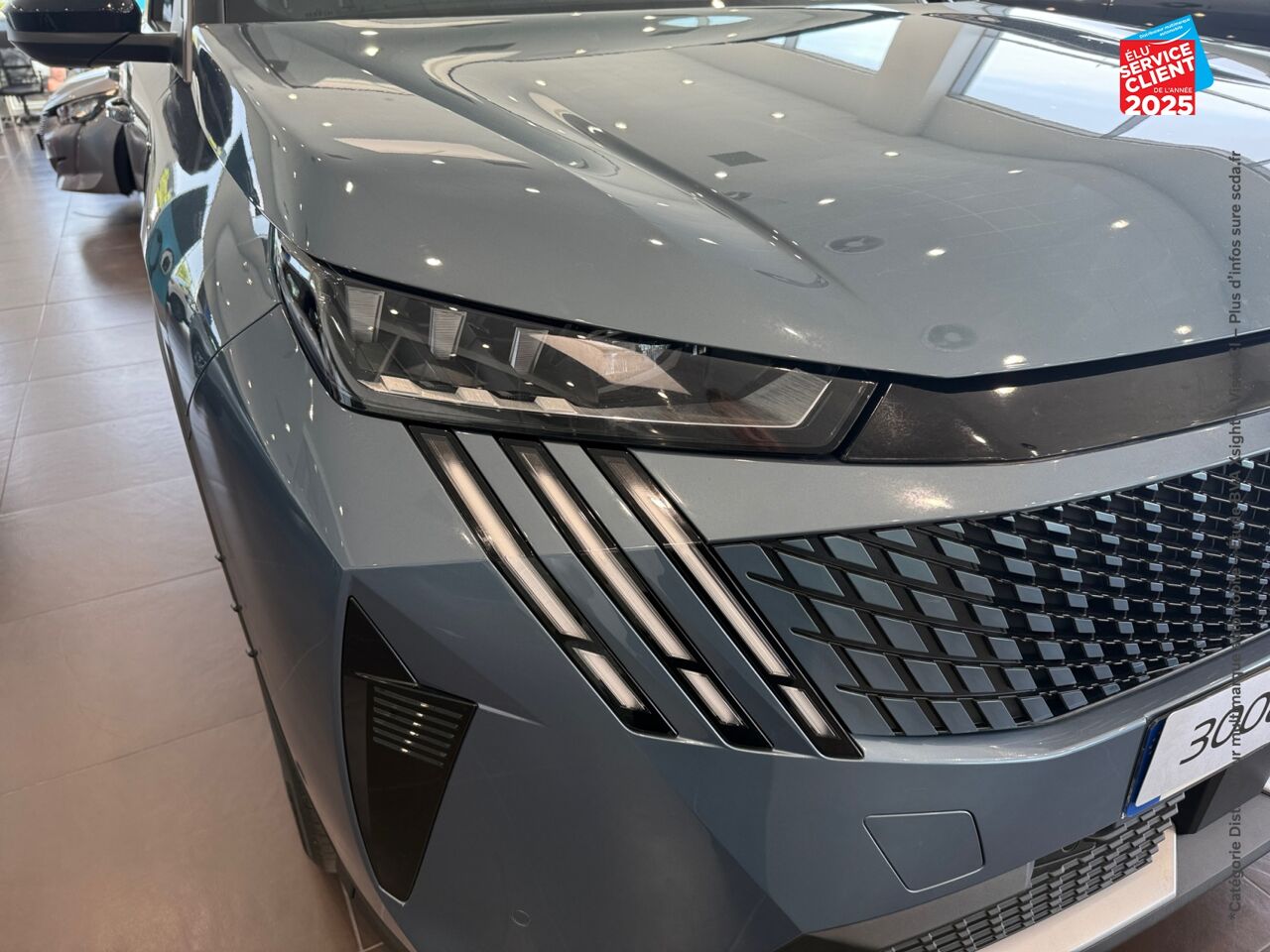 Véhicule neuf PEUGEOT 3008 1.2 HYBRID 136CH GT E-DCS6 chez Peugeot Reims