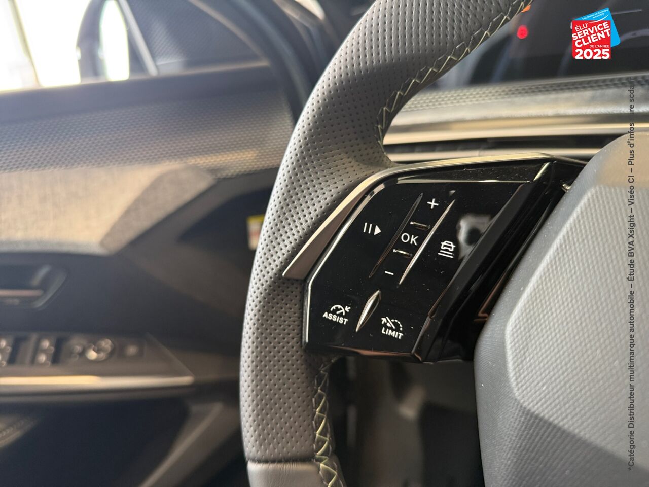 Véhicule neuf PEUGEOT 3008 1.2 HYBRID 136CH GT E-DCS6 chez Peugeot Reims