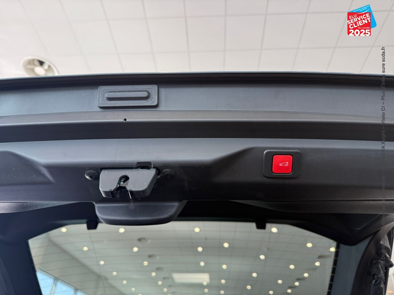 Véhicule neuf PEUGEOT 3008 1.2 HYBRID 136CH GT E-DCS6 chez Peugeot Reims