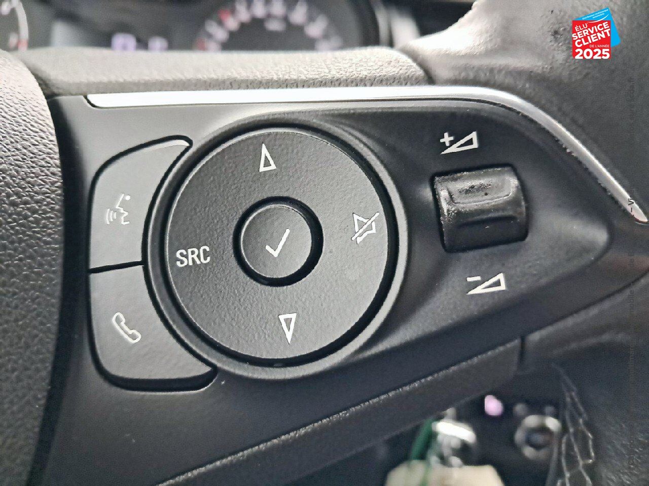 Véhicule d'occasion OPEL CROSSLAND X 1.2 TURBO 110CH INNOVATION BVA EURO 6D-T chez Opel Saint-Dizier