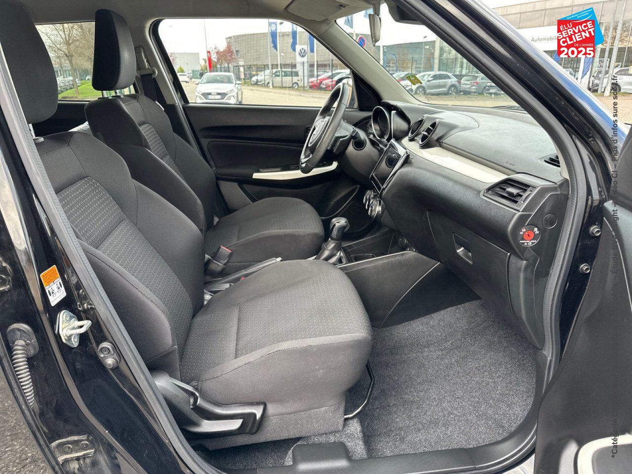 Véhicule d'occasion SUZUKI SWIFT 1.0 BOOSTERJET 111CH PACK AUTO EURO6D-T chez Opel Saint-Dizier
