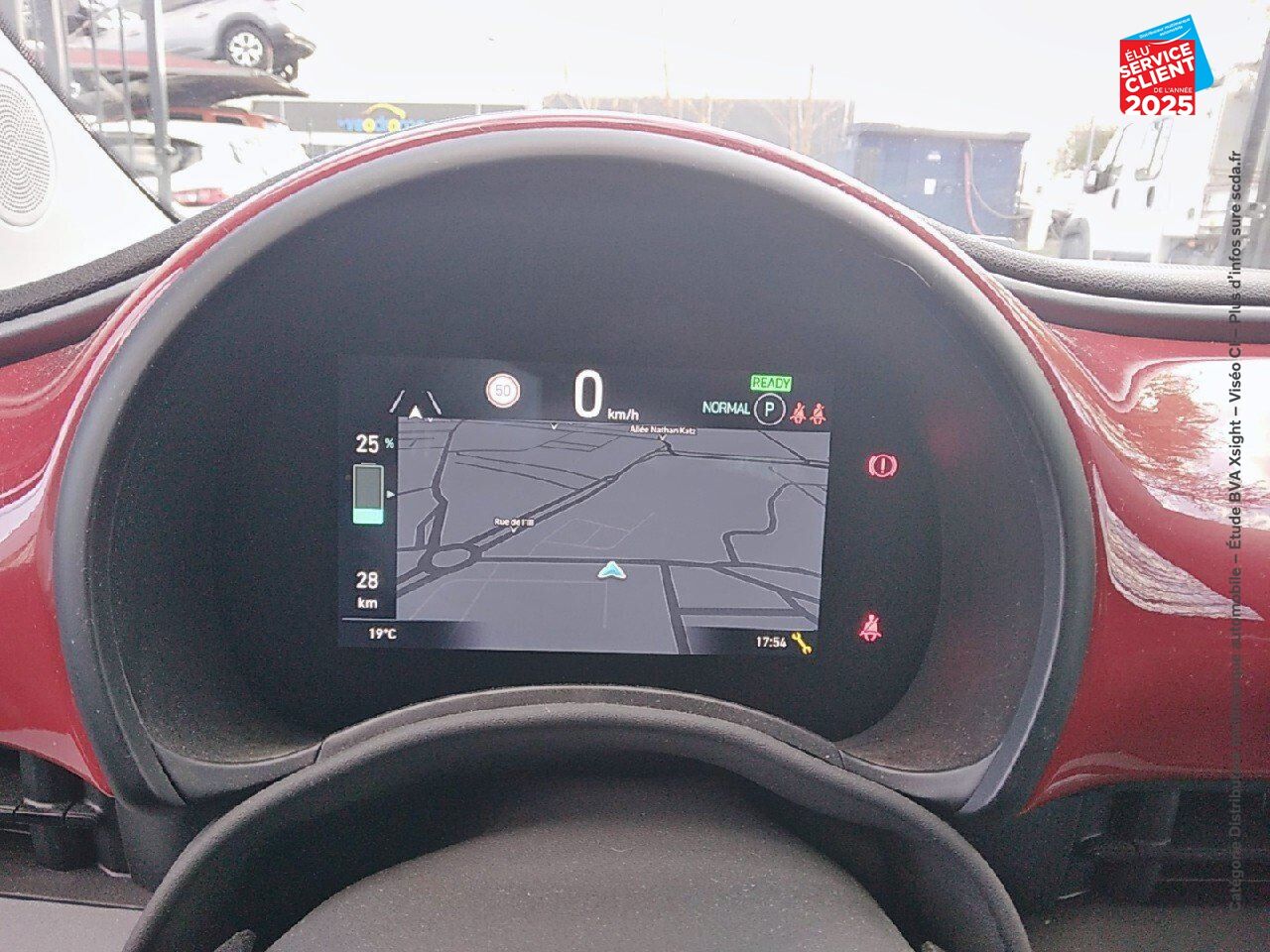 Véhicule d'occasion FIAT 500 E 95CH RED MY23 GPS chez Renault Colmar