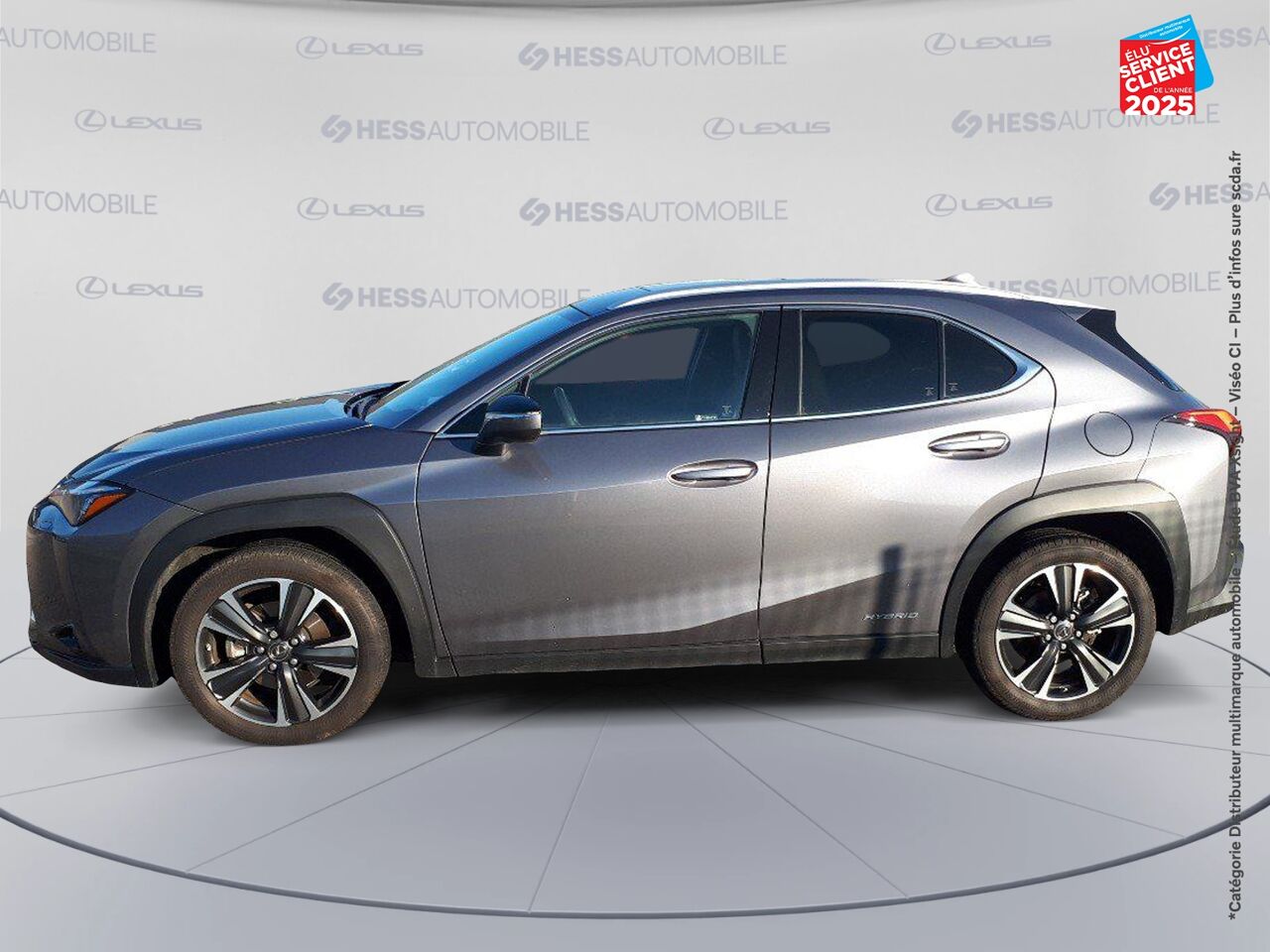 Véhicule d'occasion LEXUS UX 250H 2WD EXECUTIVE MY20 TOUVRANT SIEGES CHAUF/VENTIL/CUIR VOLANT CHAUF GPS chez Toyota Thionville