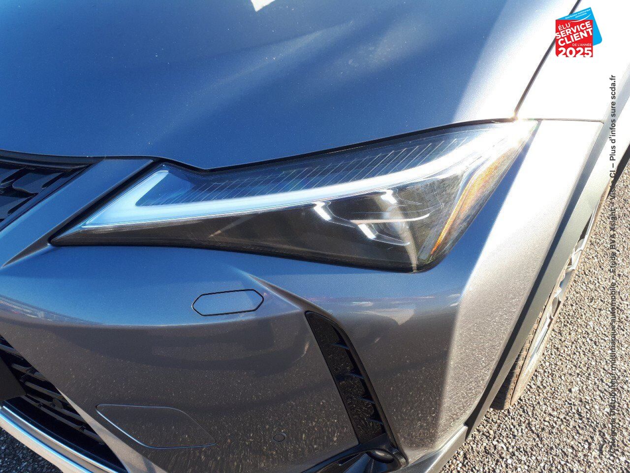 Véhicule d'occasion LEXUS UX 250H 2WD EXECUTIVE MY20 TOUVRANT SIEGES CHAUF/VENTIL/CUIR VOLANT CHAUF GPS chez Toyota Thionville