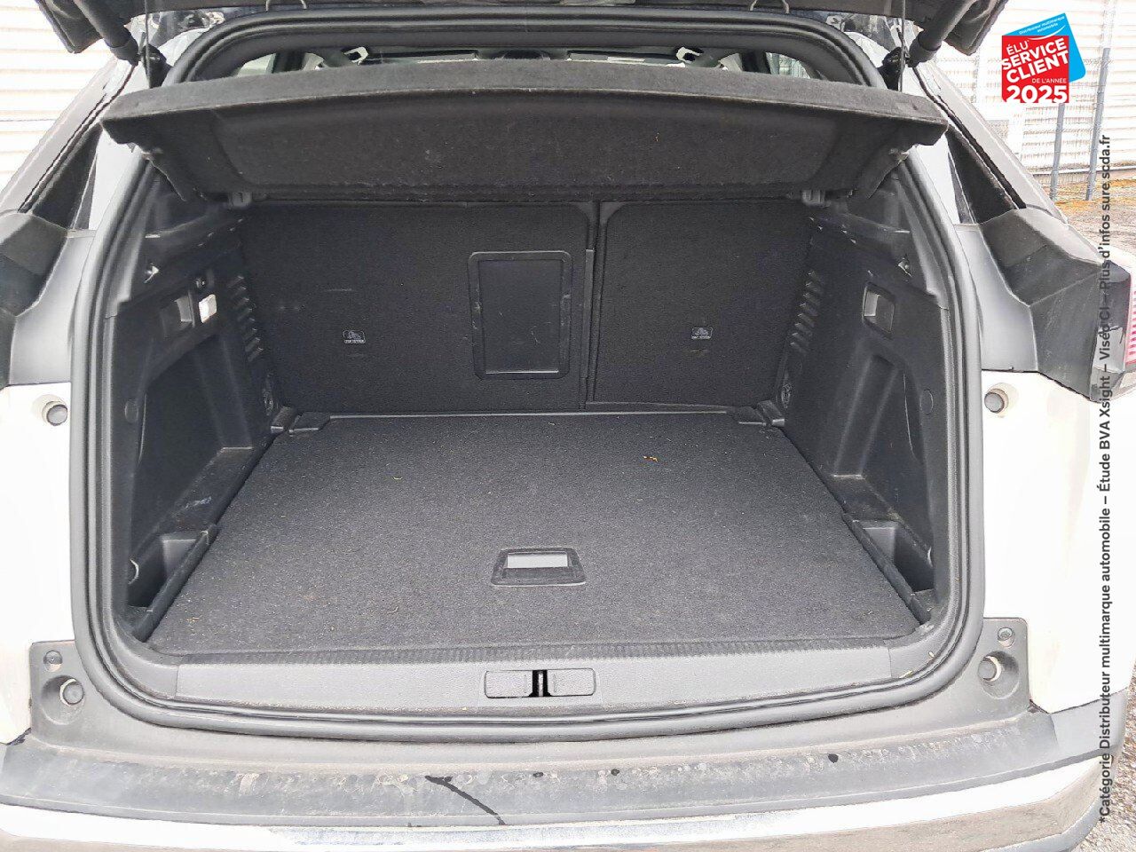 Véhicule d'occasion PEUGEOT 3008 1.2 PURETECH 130CH E6.C GT LINE SS chez Hyundai Chalons