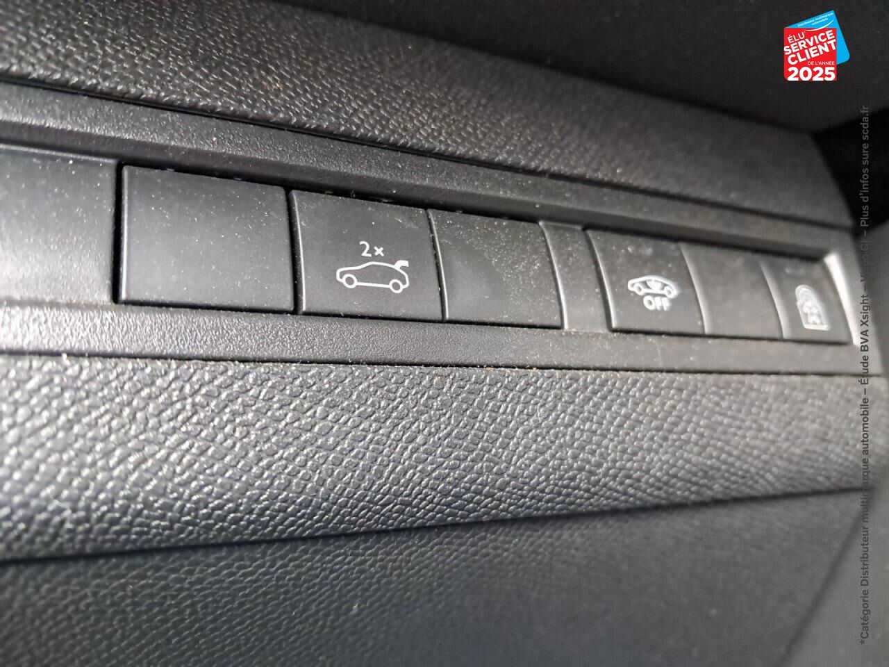 Véhicule d'occasion PEUGEOT 3008 1.2 PURETECH 130CH E6.C GT LINE SS chez Hyundai Chalons