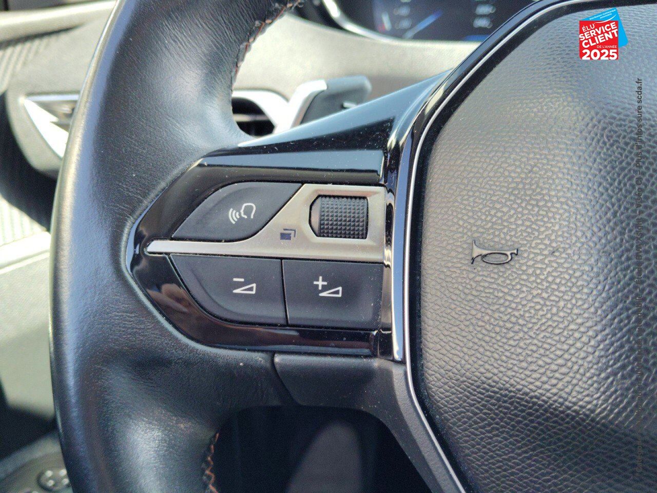 Véhicule d'occasion PEUGEOT 3008 1.2 PURETECH 130CH ACTIVE BUSINESS S/S EAT6 GPS chez Hyundai Epernay
